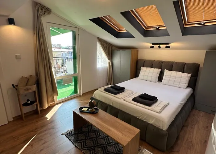 With Terrace - Center