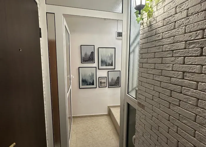 With Terrace - Center *